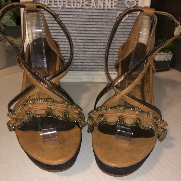 Bke caramel & bronze wedges/sandals - Picture 1 of 10